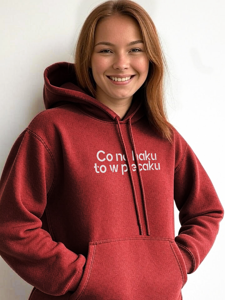 Bluza z Haftem  Co na haku