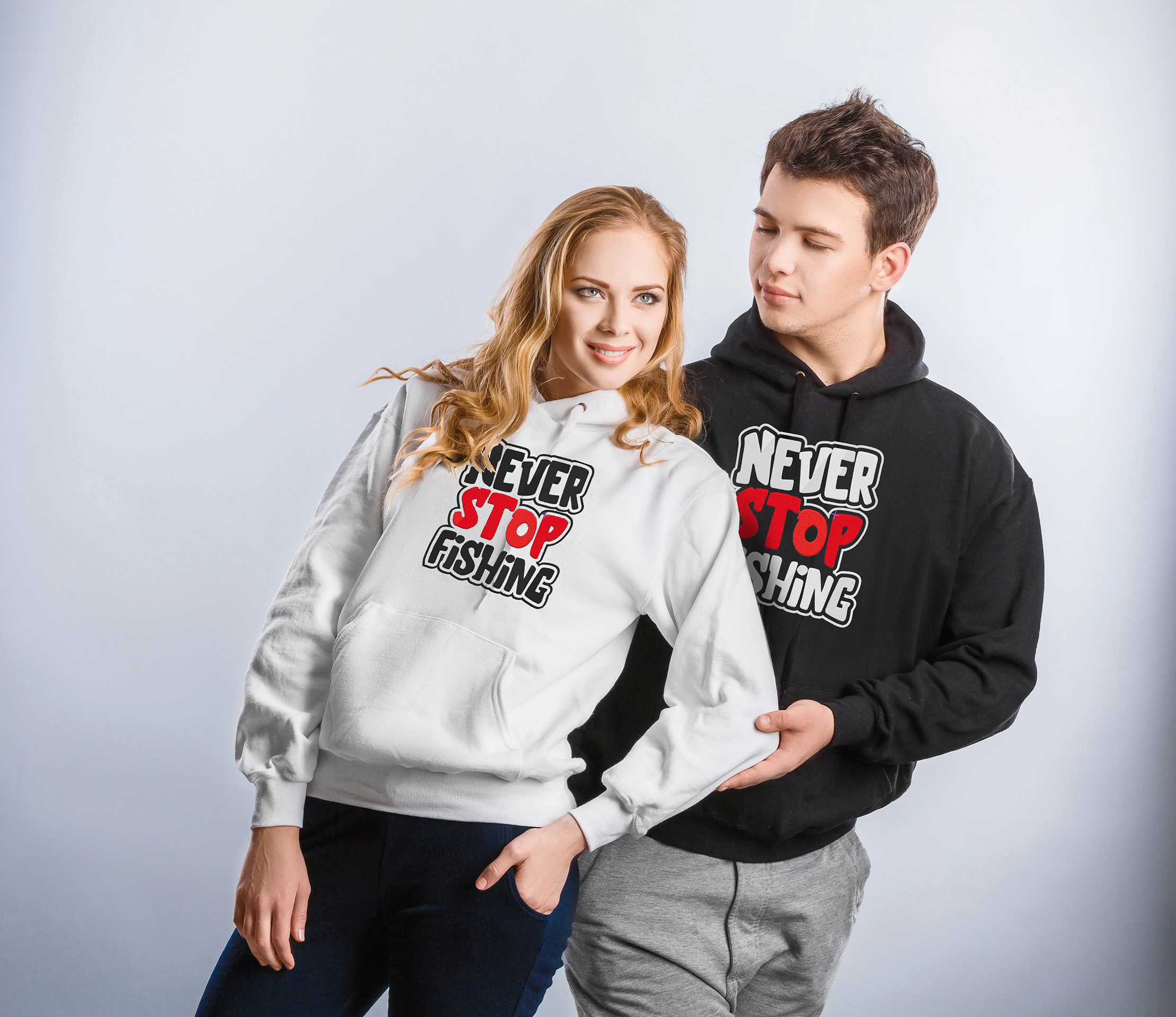 Czarna Bluza z Haftem Never Stop Fishing