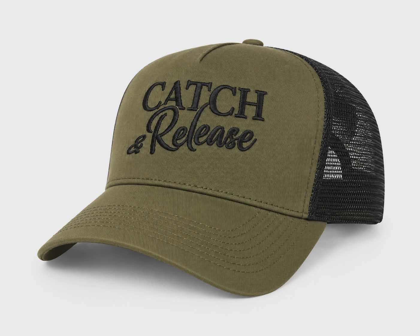 Czapka z daszkiem trucker z haftem z motywęm wędkarskim - Catch and Release